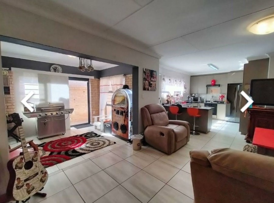 To Let 3 Bedroom Property for Rent in Baillie Park North West